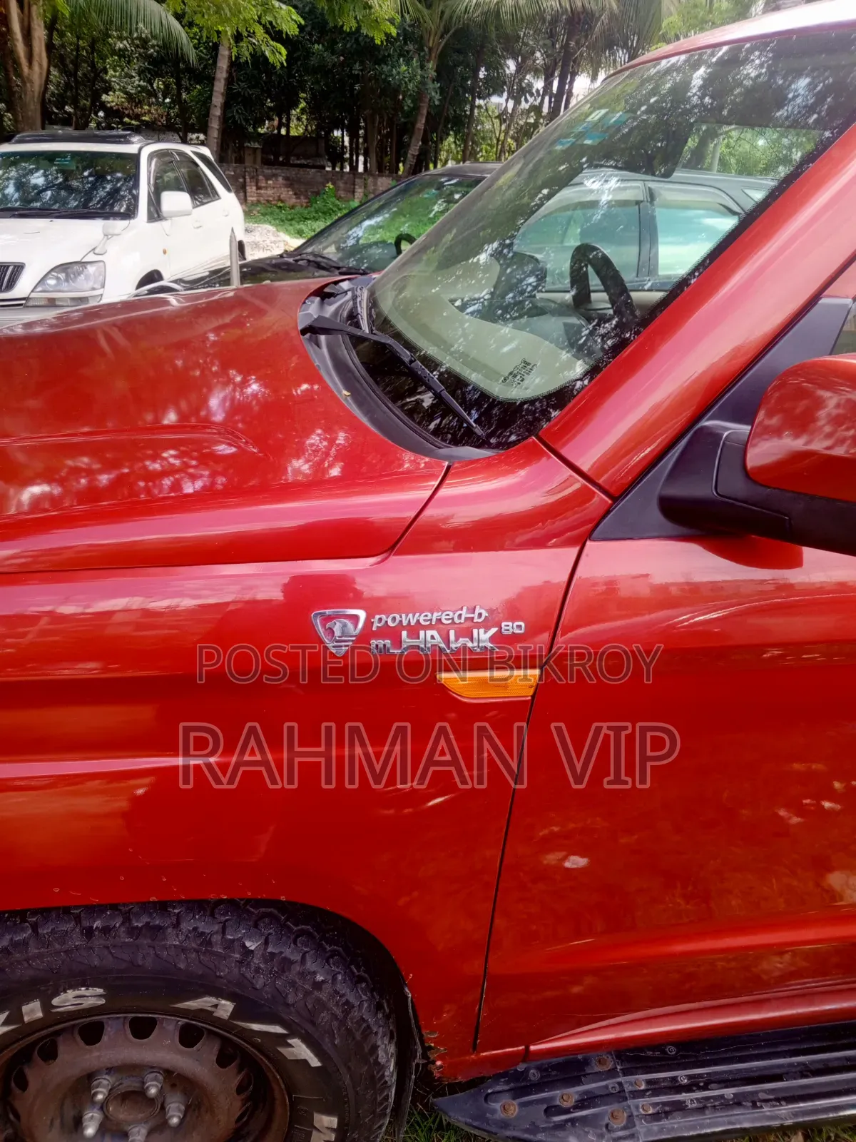 Mahindra XUV500 2017 Red