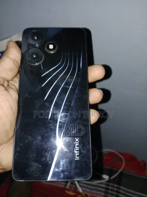 ইনফিনিক্স হট ৩০ ২৫৬ জিবি ব্ল্যাক
