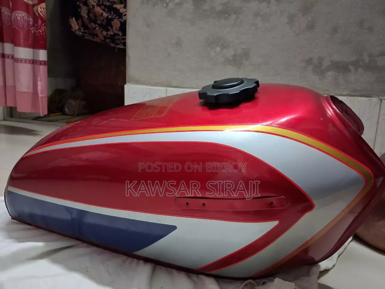 Red fuel tank for bike for sale
