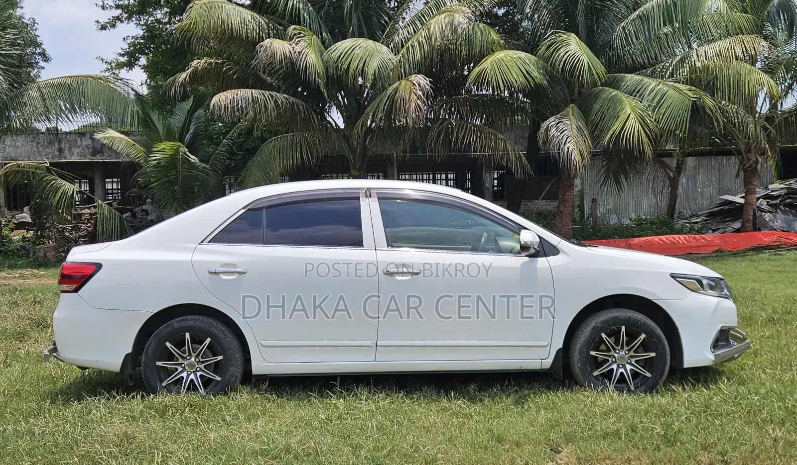 টয়োটা প্রিমিও ২০১৬ হোয়াইট