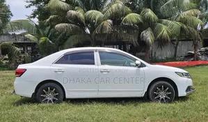 টয়োটা প্রিমিও ২০১৬ হোয়াইট