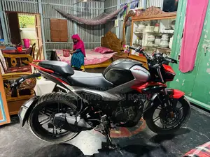 Hero Xtreme 125R 2025 Silver