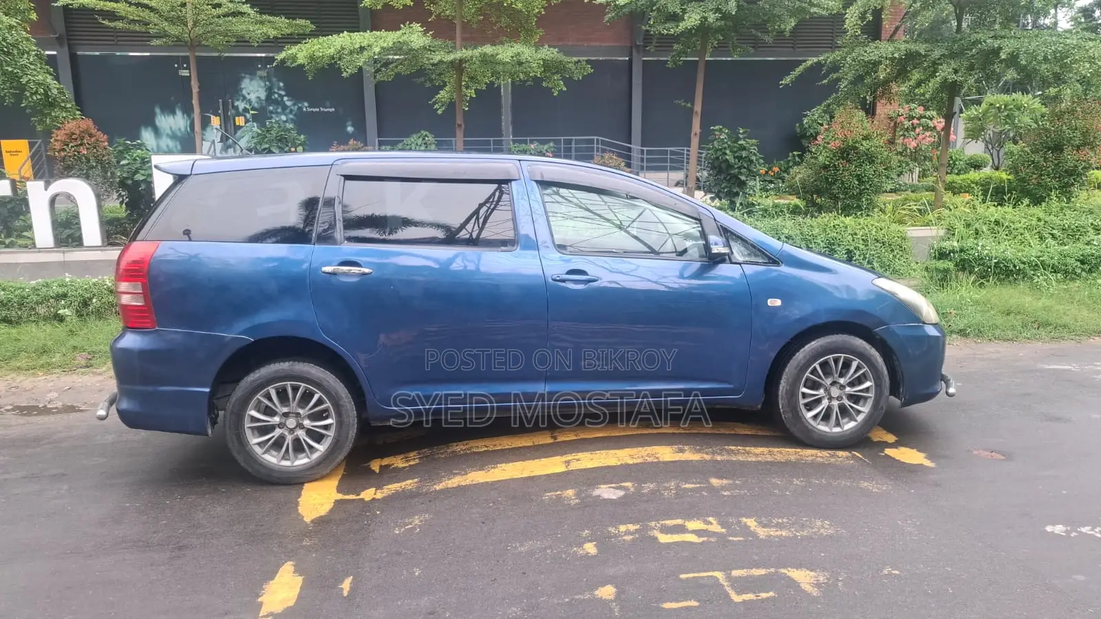 Toyota Wish 2004 Blue