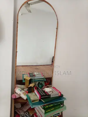ড্রেসিং টেবিল