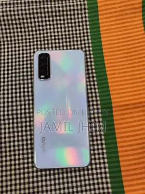 Vivo Y11s 32 GB Purple