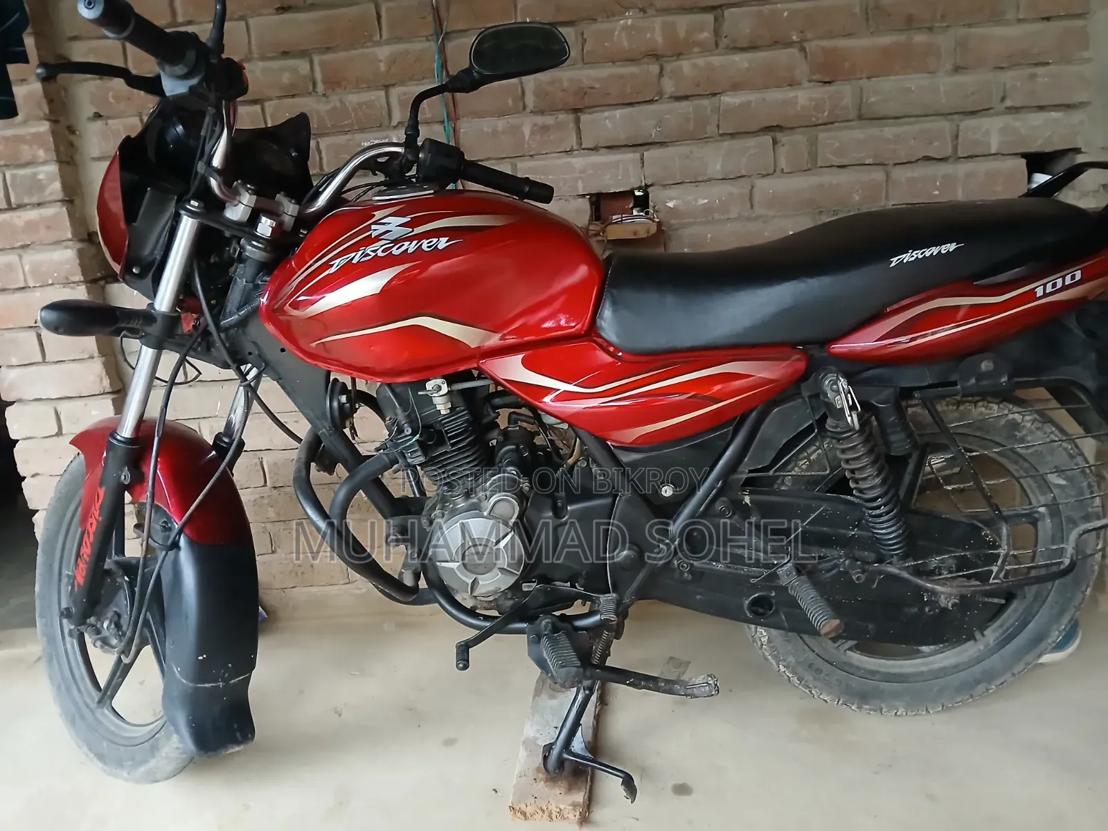 Bajaj Discover 100 2013 Red