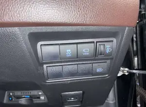 টয়োটা ইয়ারিস ক্রস ২০২১ কালো