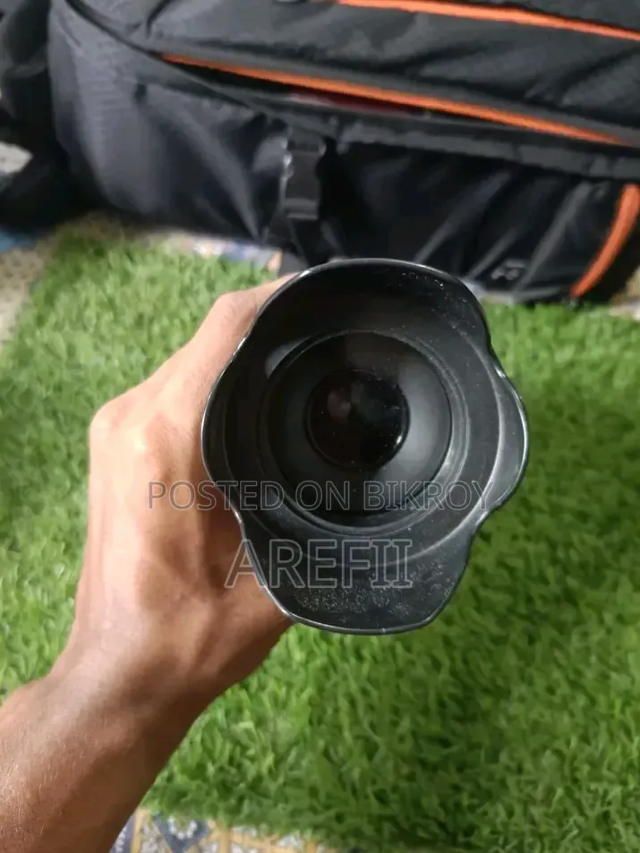 ক্যানন ২০০ডি ৩টি লেন্সসহ