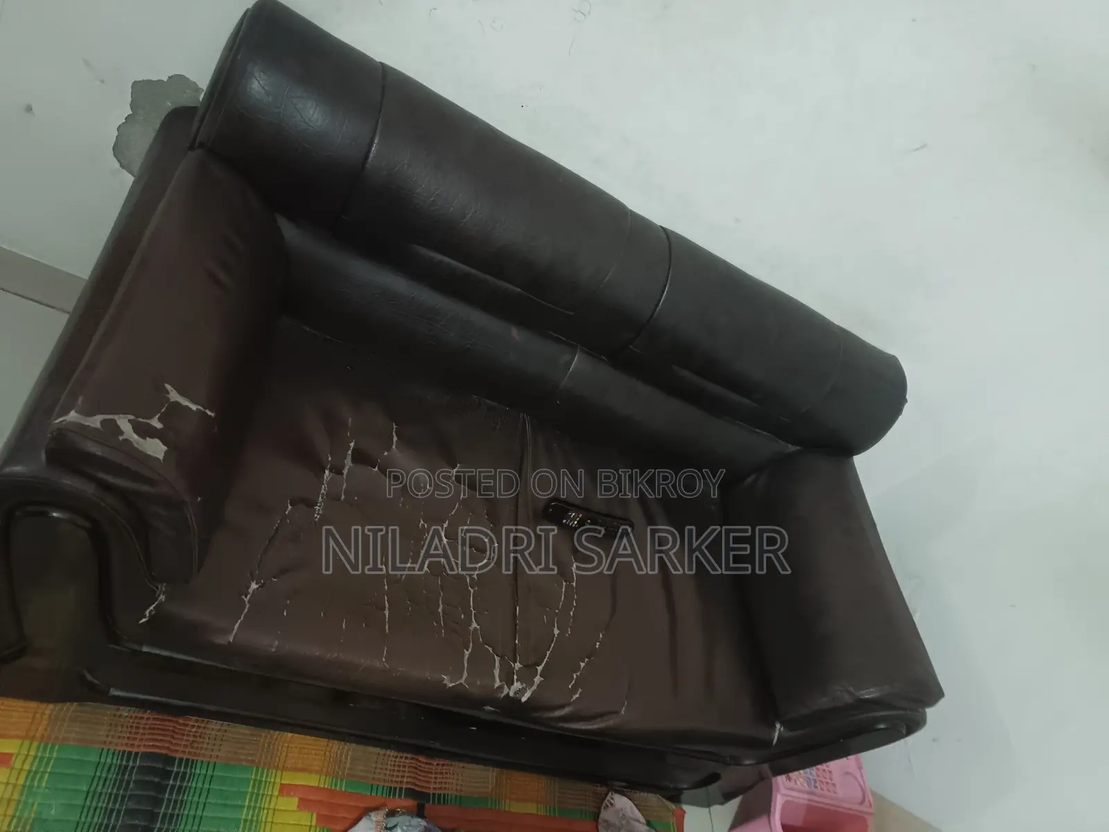 ব্যবহৃত সোফা বিক্রির জন্য