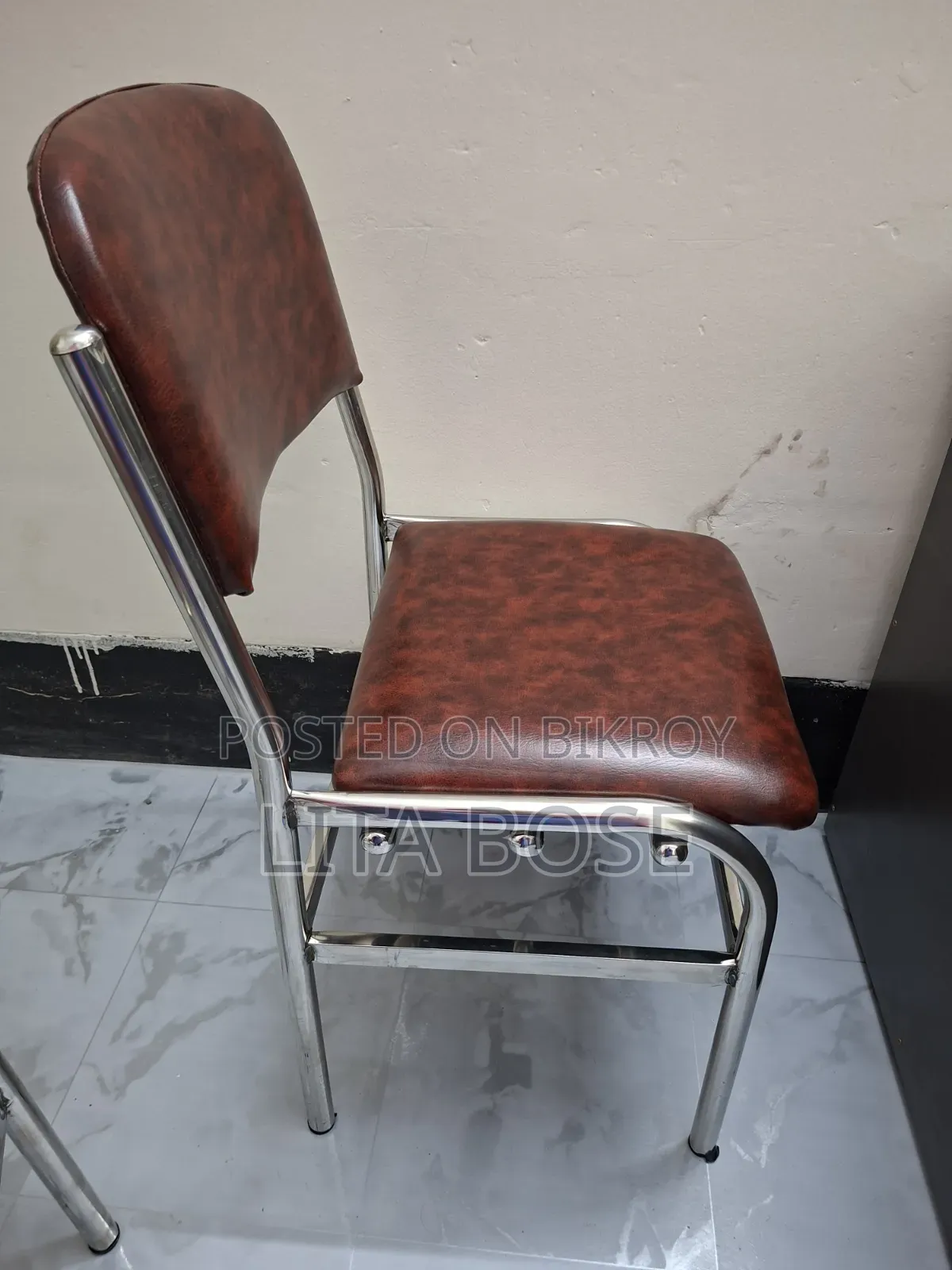 Chair/Sitting Chair, 2 Pieces