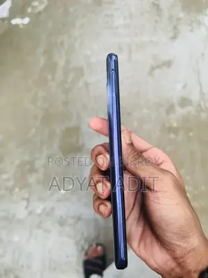 Vivo Y50 128 GB Blue