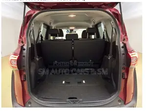 Toyota Sienta 2021 Red
