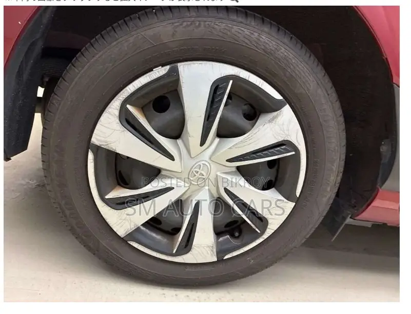 Toyota Sienta 2021 Red
