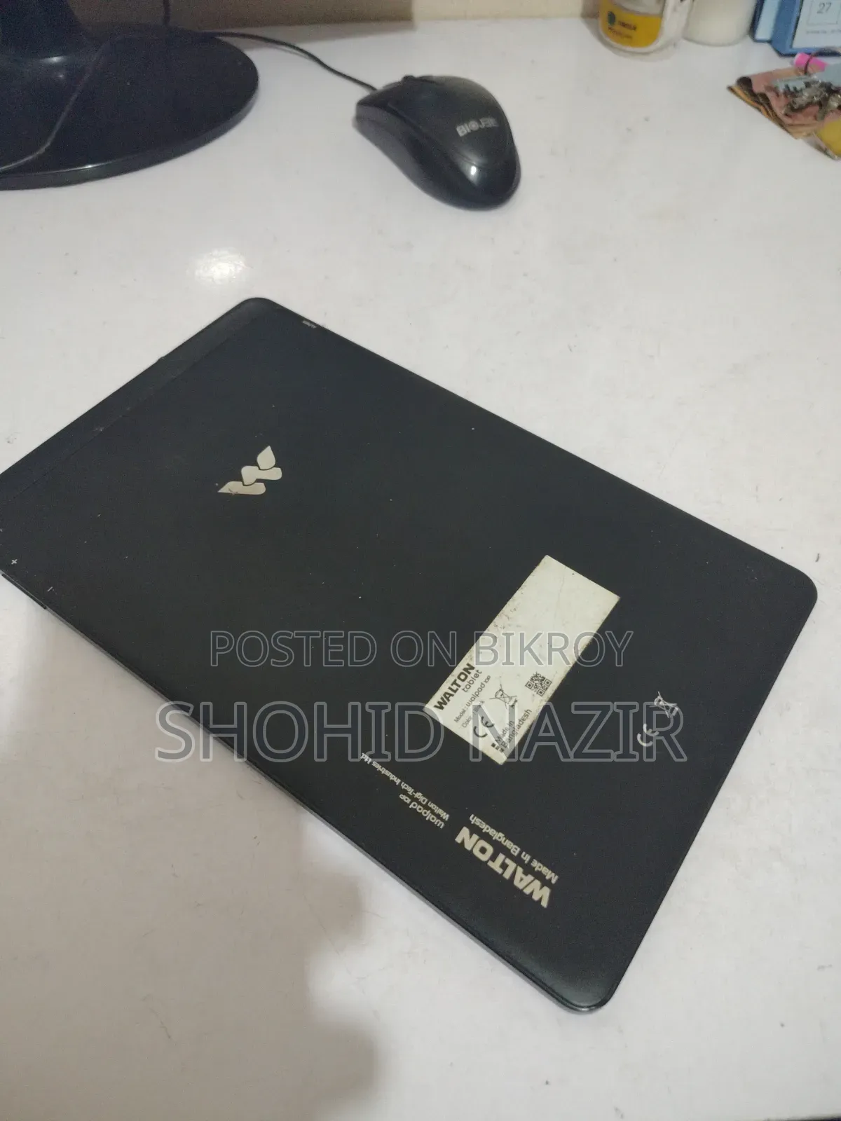 Walton 8 GB Black
