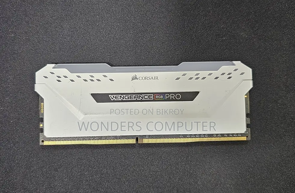 ১৬জিবি Corsair Vengeance RGB Pro DDR4 ৩২০০ র‍্যাম ১ বছরের ওয়ারেন্টিসহ