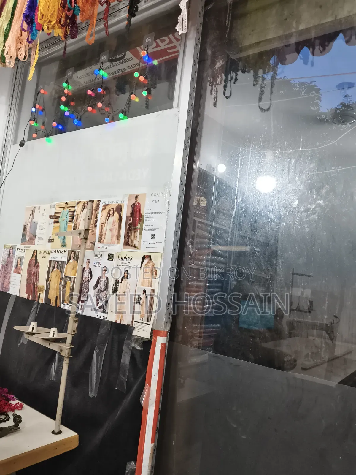 Thai Glass Sliding Door