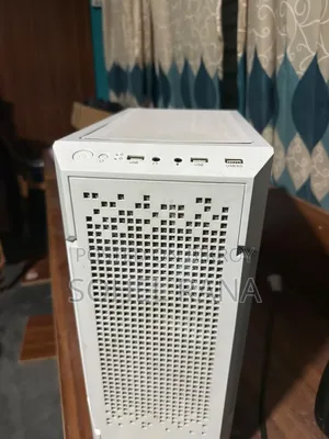 Desktop Computer 16GB AMD Ryzen 7 SSD 512GB
