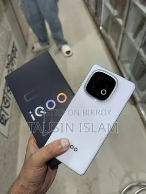 iQOO Z10 256 GB White
