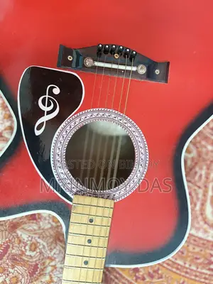 Beautiful. Attractive guitar