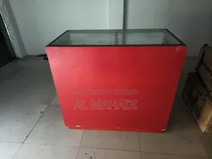 অফিস টেবিল