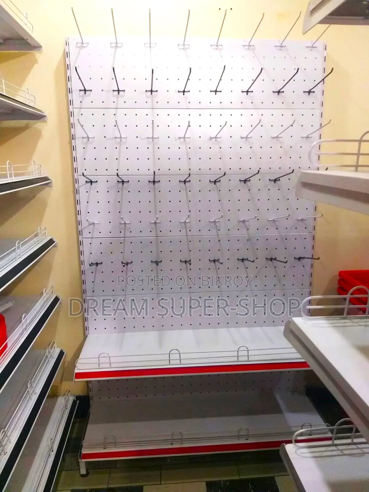 Retail Hook Display Rack – Boost Product Visibility