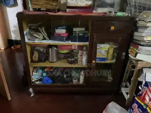 সেগুন কাঠের একটি শোকেস আর্জেন্ট বিক্রি করা হবে। লোকেশনে এসে নিতে হবে।