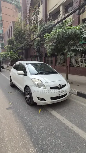 টয়োটা ভিটস ২০০৯ হোয়াইট