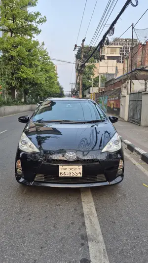 Toyota Aqua 2014 Black