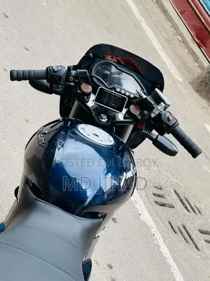 বাজাজ পালসার ১৫০ ২০১১ রেড