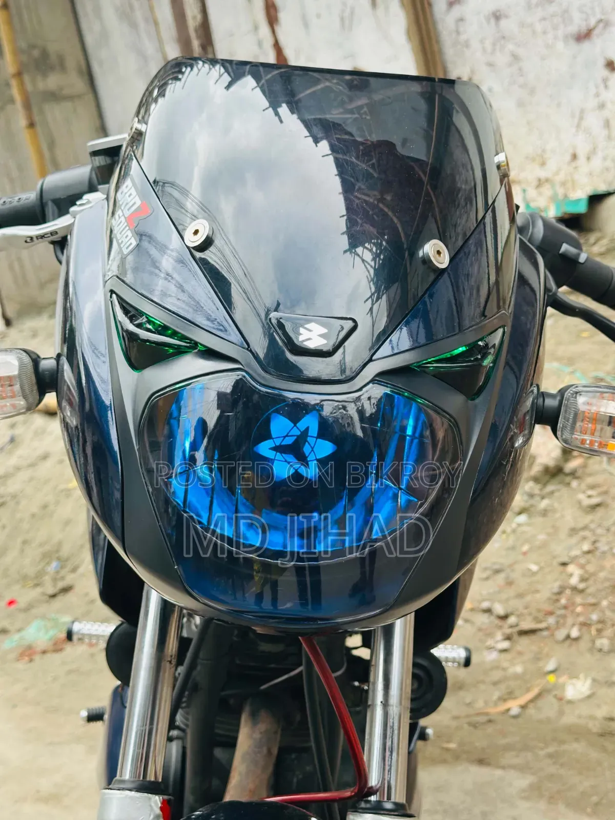 বাজাজ পালসার ১৫০ ২০১১ রেড