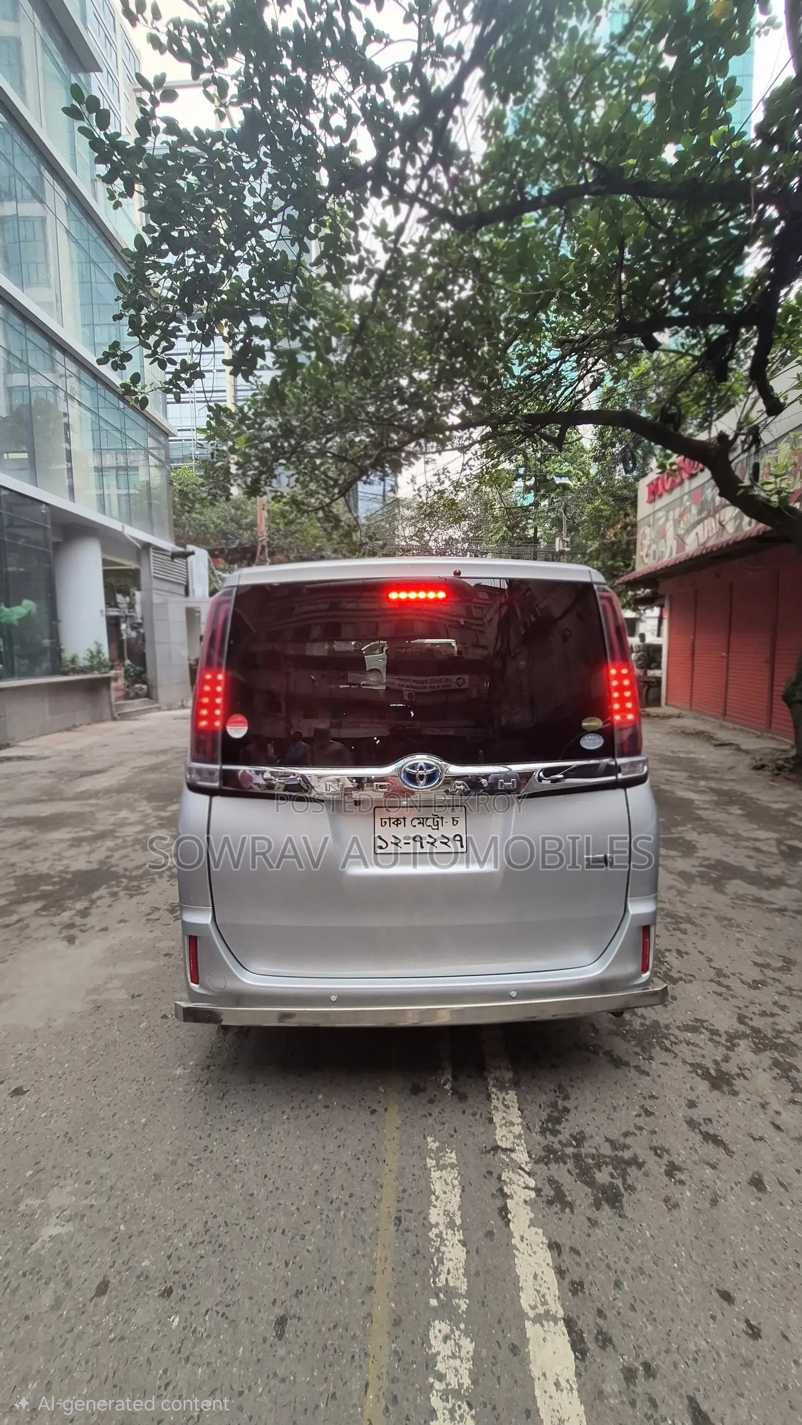 Toyota Noah 2019 Silver