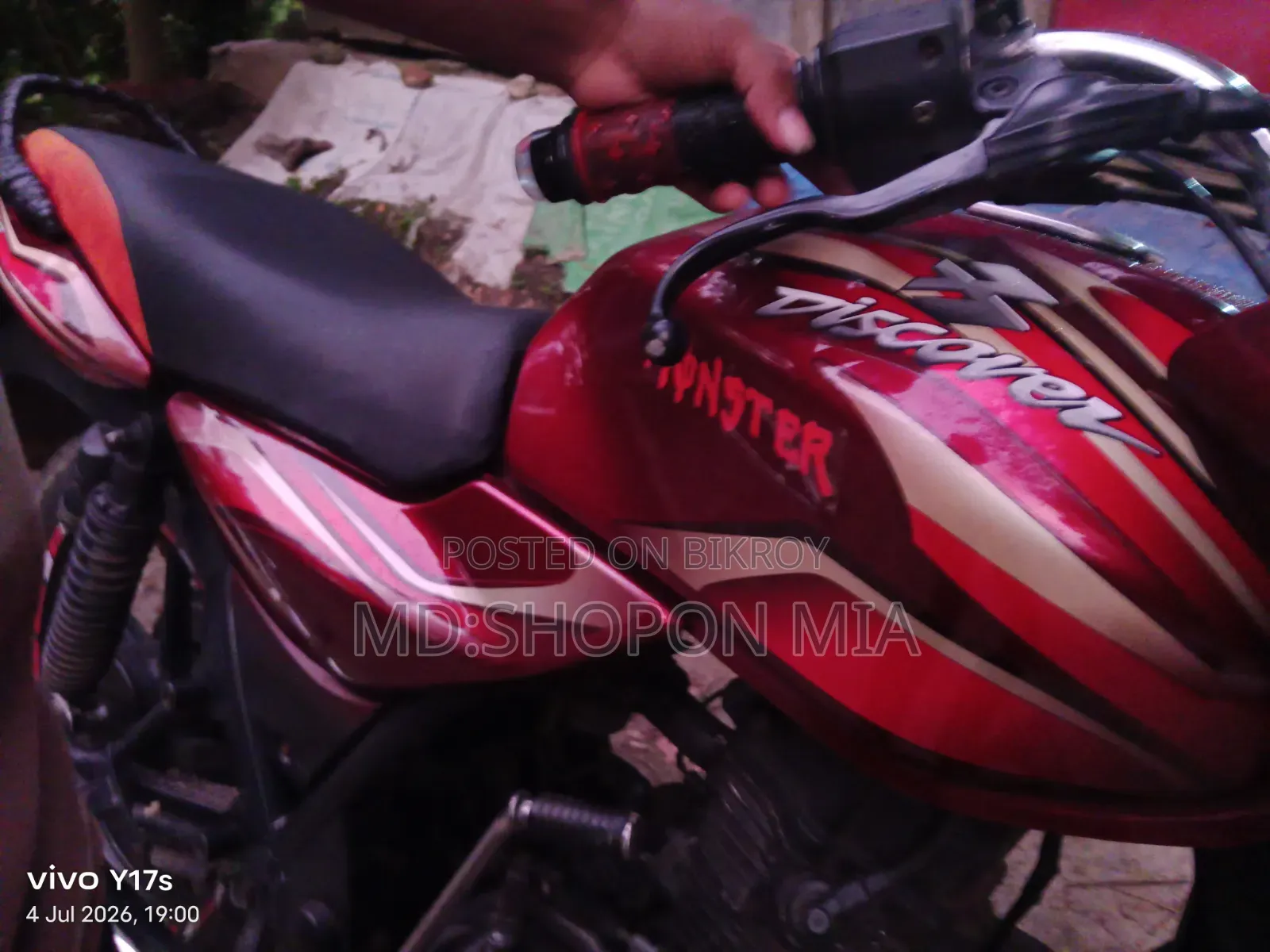 New Bajaj Discover 100 2015 Black