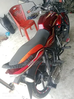 New Bajaj Discover 100 2015 Black