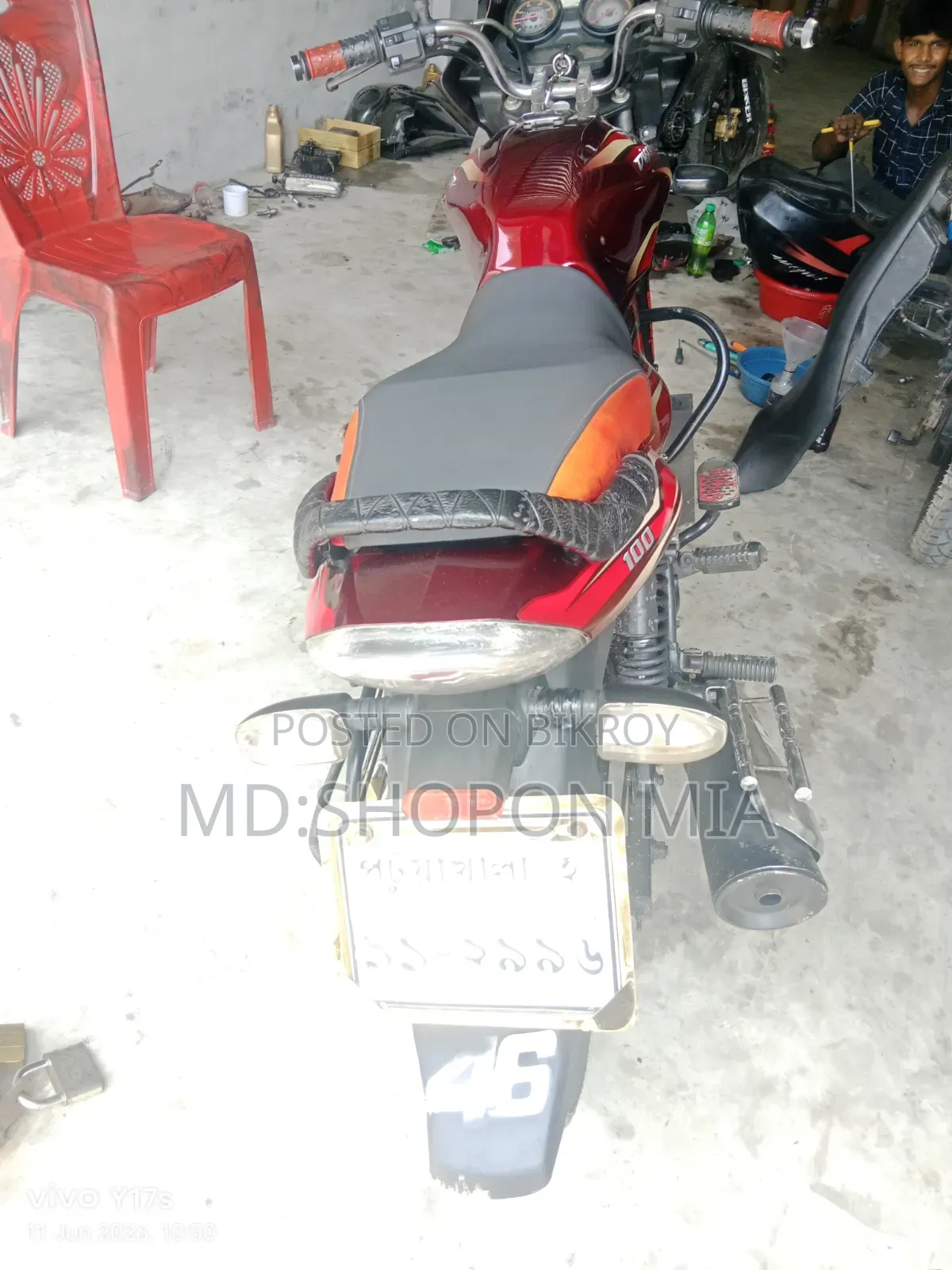New Bajaj Discover 100 2015 Black