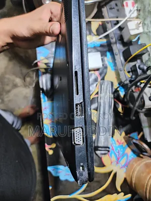 Laptop Dell Latitude 3400 4GB Intel Core Ultra 7 HDD 128GB