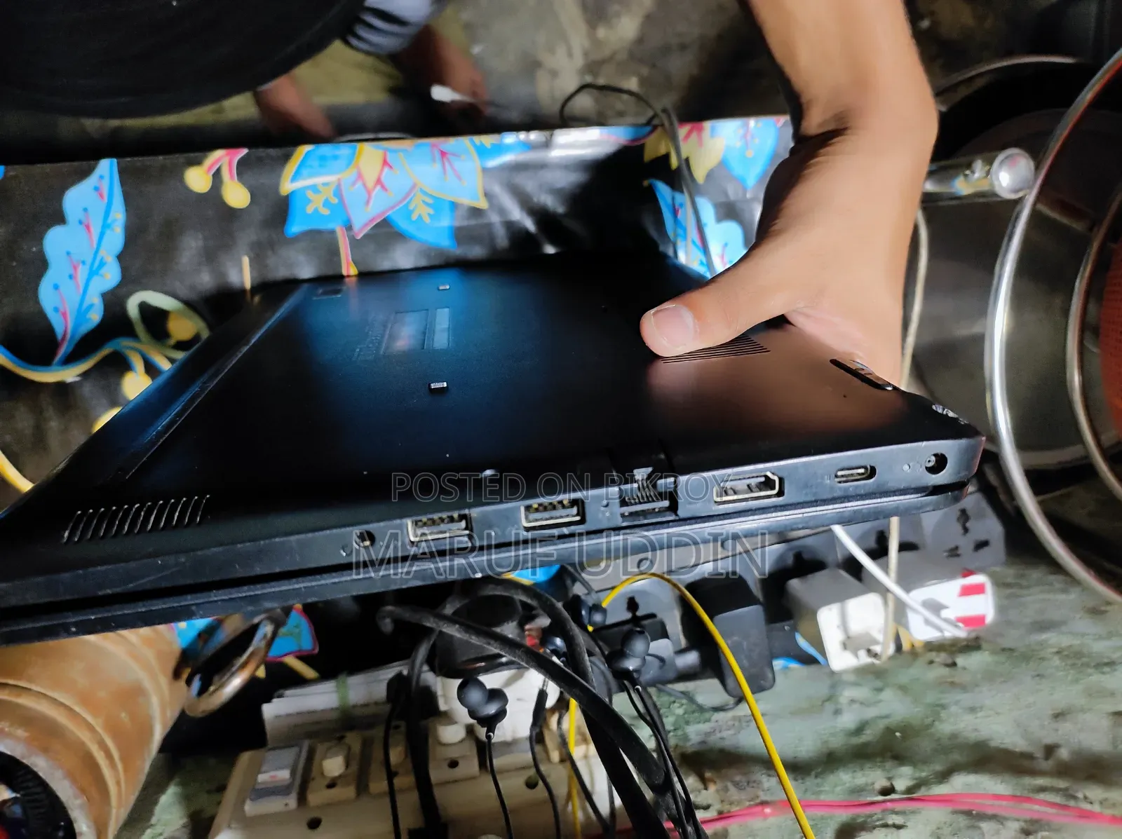 Laptop Dell Latitude 3400 4GB Intel Core Ultra 7 HDD 128GB