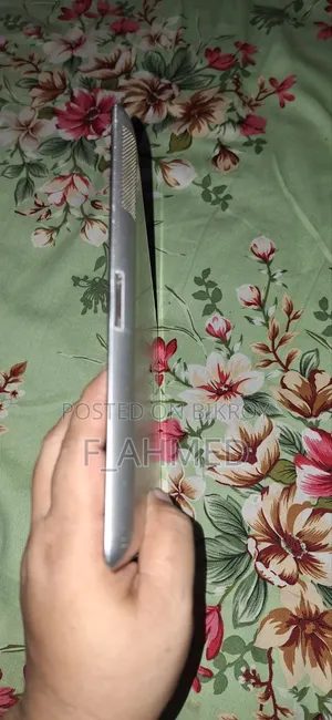 Apple iPad Wi-Fi 32 GB Silver