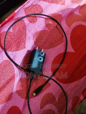 Moto Original 68 Watt Charger