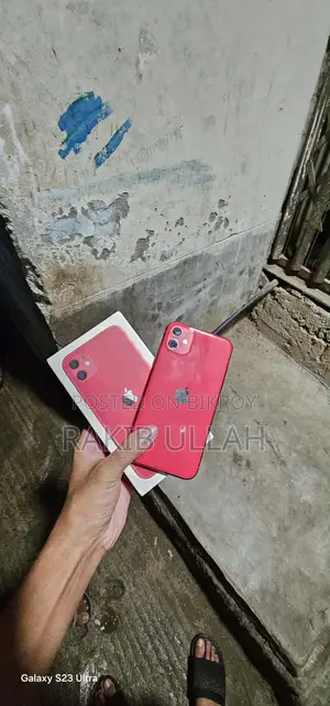 Apple iPhone 11 64 GB Red