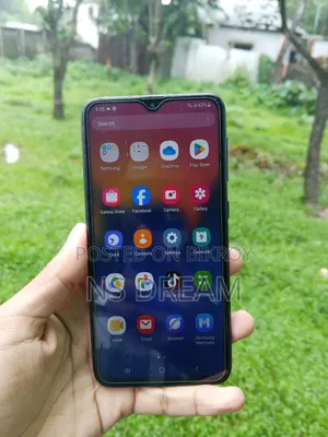 Samsung A10 32 GB Blue
