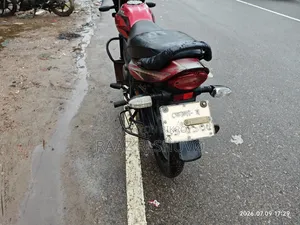 Bajaj Platina 125 2017 Red
