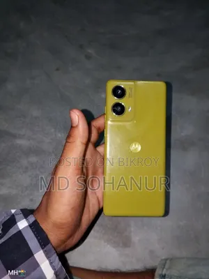 Motorola Moto G85 128 GB Yellow