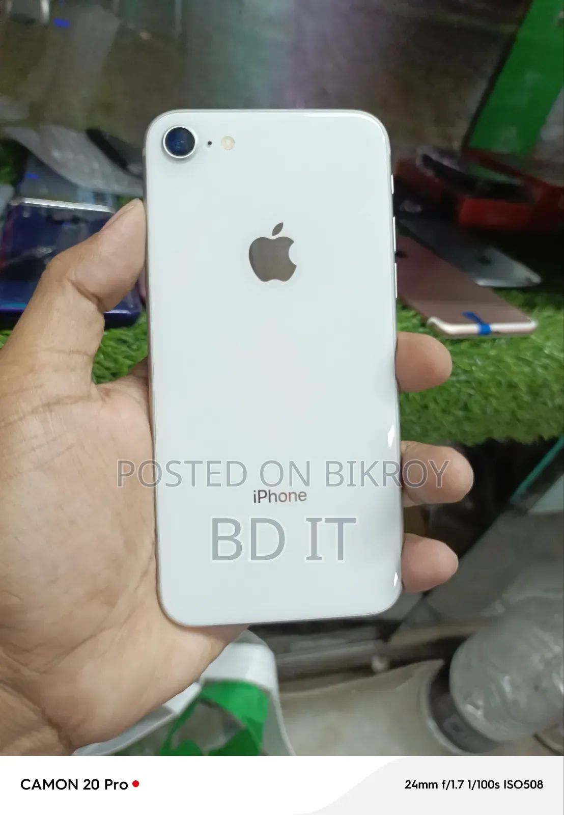 অ্যাপল আইফোন ৮ ৬৪ জিবি হোয়াইট