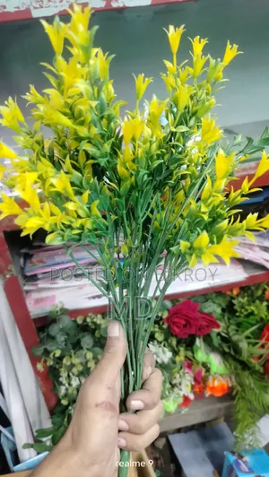 Plastic Artificial Flowers