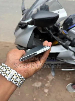 টেকনো পোভা কার্ভ ২৫৬ জিবি সিলভার