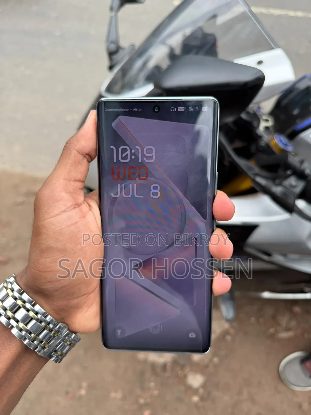 টেকনো পোভা কার্ভ ২৫৬ জিবি সিলভার