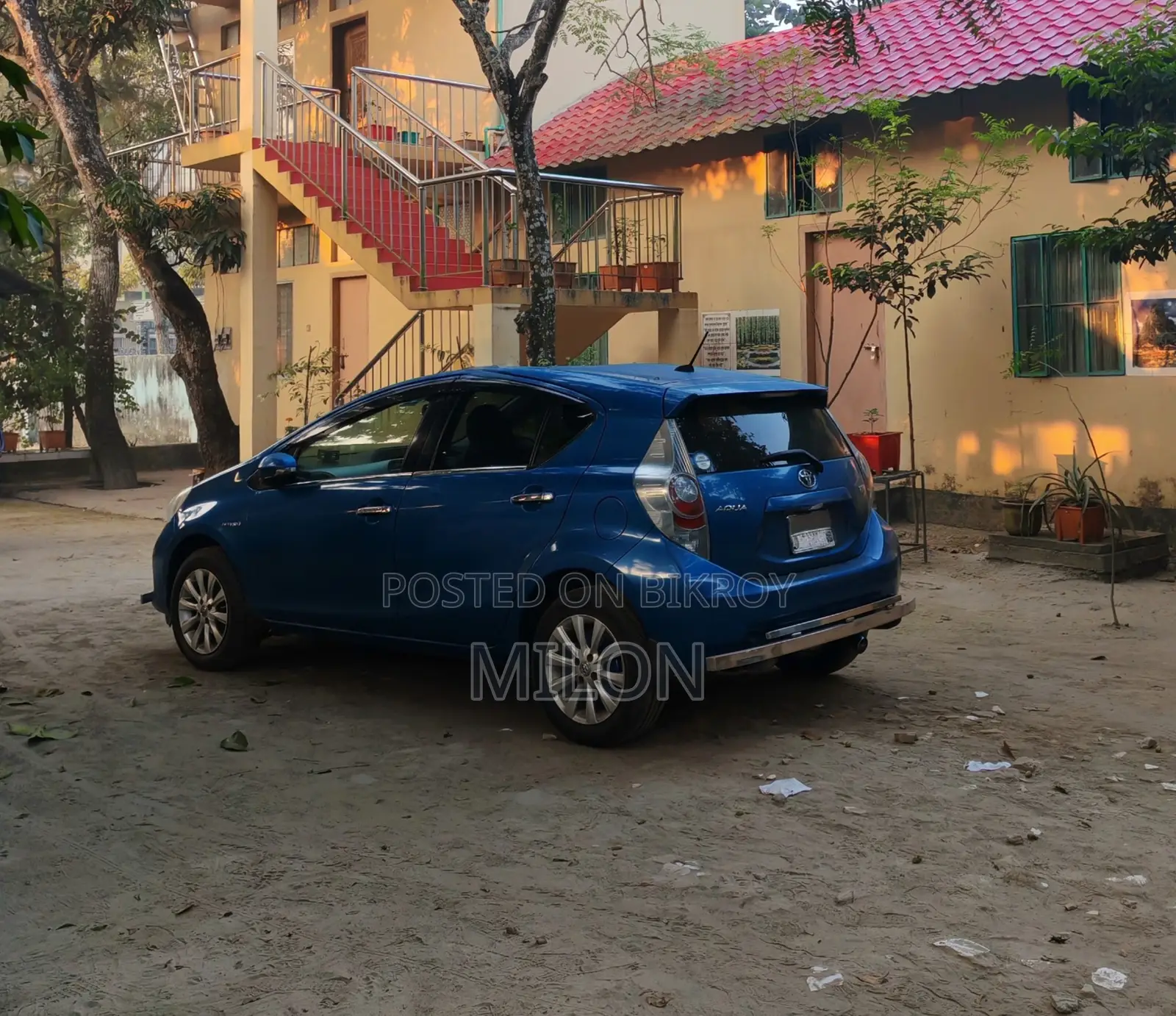 Toyota Aqua 2013 Blue
