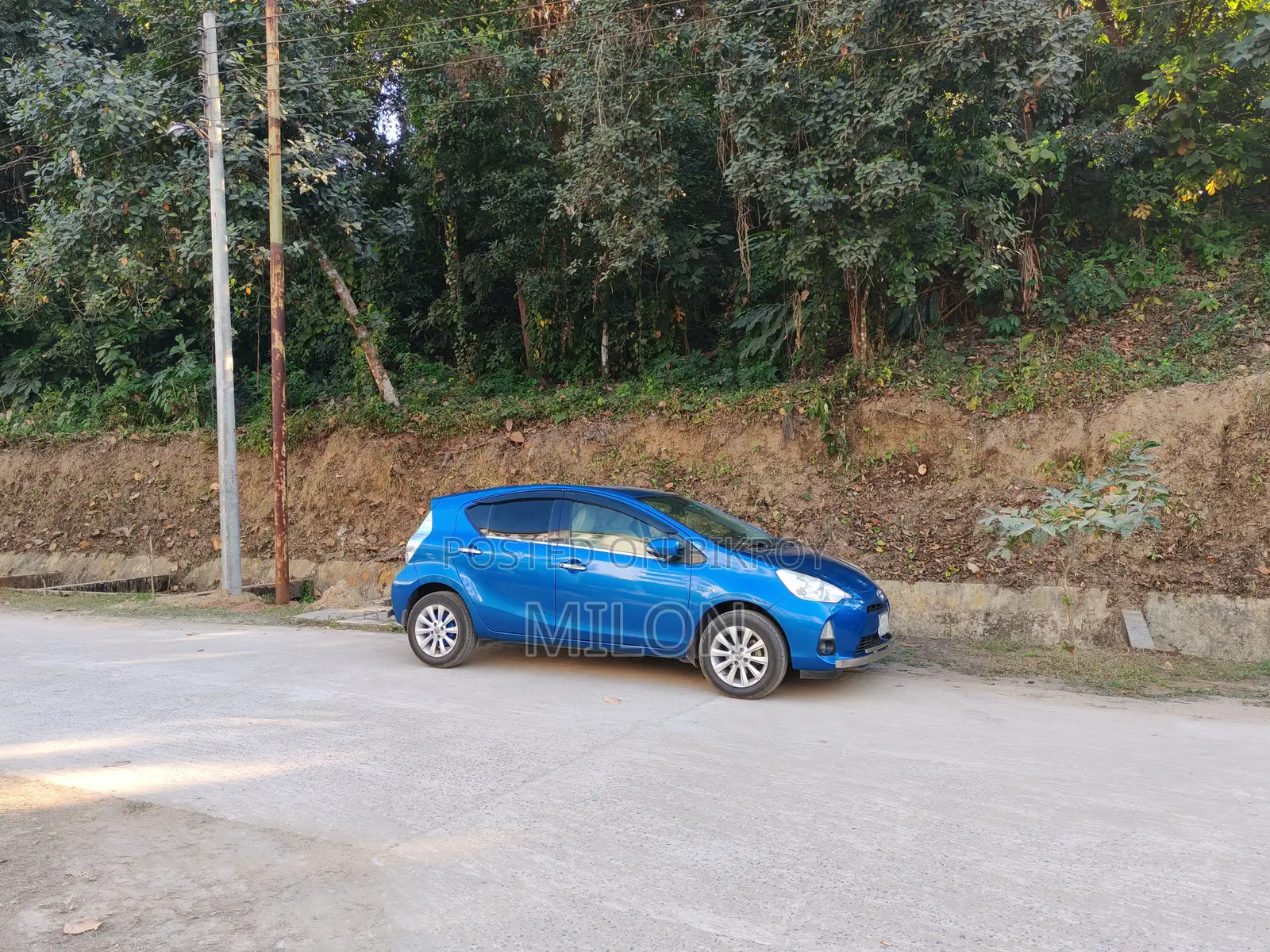 Toyota Aqua 2013 Blue