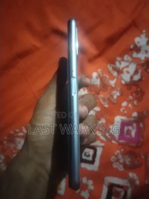 Vivo Y12s 32 GB Silver