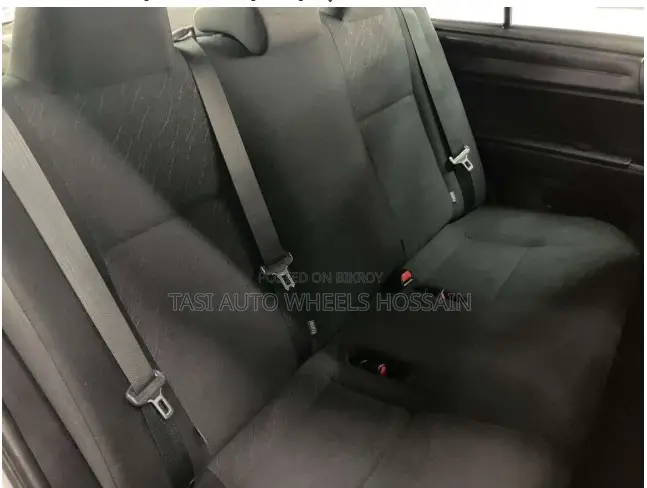 Toyota Axio 2021 Silver